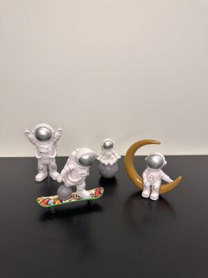Cosmic Explorer Astronaut Set – Set of 4