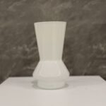 Curved Glass Vase - Image 4
