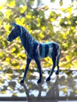 Modern Horse Sculpture - Image 4